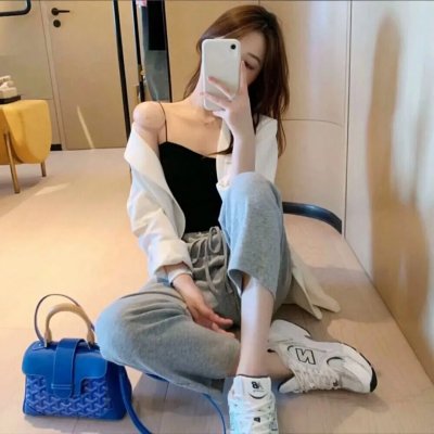 坡道上的红屋顶